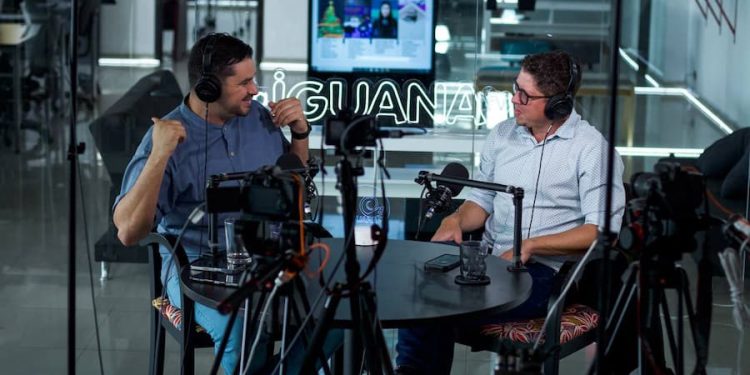 ¿Se deben legislar las plataformas digitales?: Diputado Gustavo Villapol responde en exclusiva
