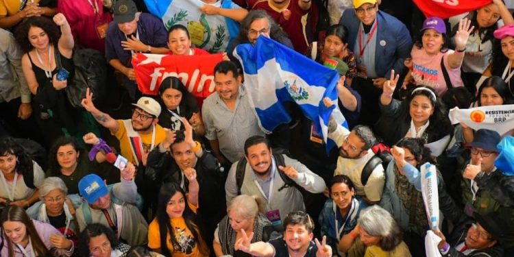 La solidaridad política y comunicacional es la nueva ternura que hoy tejen nuestros pueblos