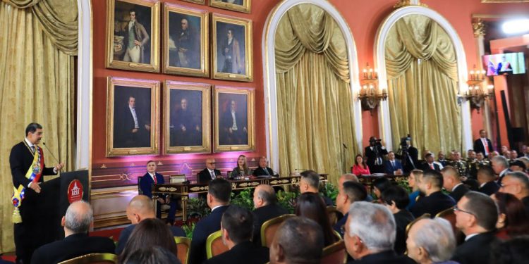 En Clave: Discurso del Presidente reelecto Nicolás Maduro durante su juramentación