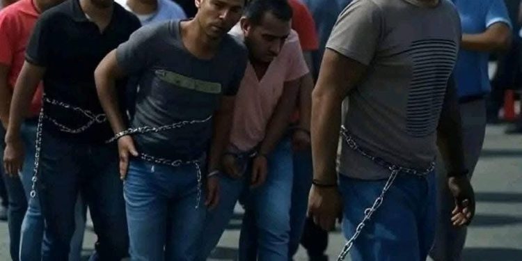 Se le olvida al inquilino de la Casa Blanca que en Colombia existen más de 14 bases norteamericanas, en las cuales sus inquilinos, están exonerados de la aplicación de las leyes de Colombia, para ser juzgados cuando muchos de ellos han cometidos delitos graves