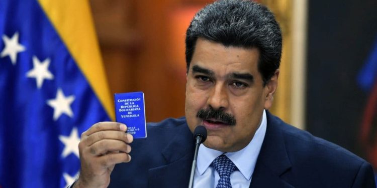 El Presidente Nicolás Maduro invita al pueblo Venezolano a debatir la Reforma Constitucional