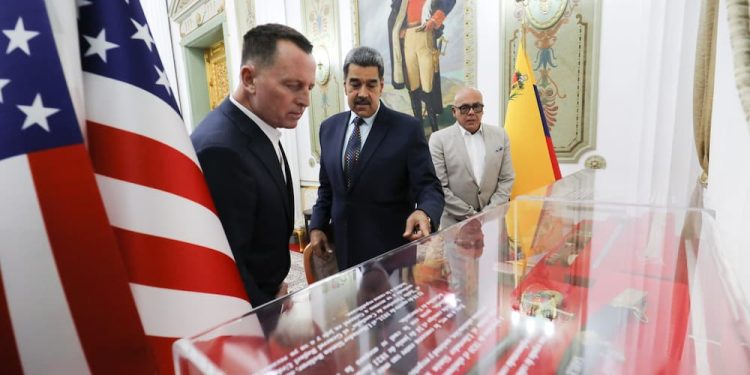 Venezuela sobre los acercamientos entre Washington y Caracas reafirma sus principios consagrados en la paz, el diálogo entre iguales, el respeto de la soberanía, y expresa su disposición de mantener los canales diplomáticos abiertos