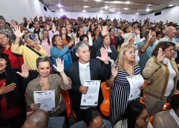 Más de 11 mil jueces y juezas de paz asumen sus funciones en 11 estados del país