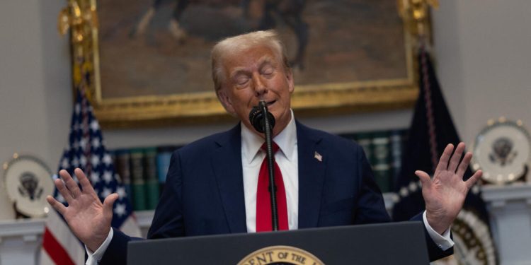 DD. HH. de Venezolanos penden de un hilo mientras que la Casa Blanca se lava las manos