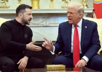 El Marshall Donald y sus sheriffs enfrentando al Villano Zelensky