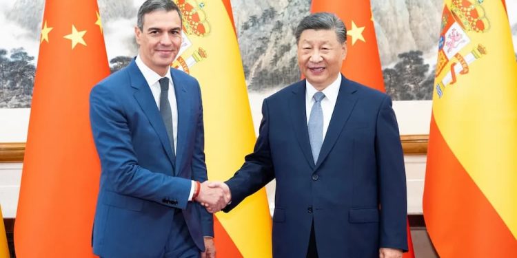 En medio de un contexto de ataque comercial de Donald Trump contra todo el mundo, el presidente del Gobierno de España, Pedro Sánchez, llegó a China a fin de ampliar relaciones y mercados para su país