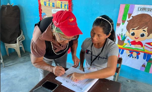 Las narrativas tóxicas de un modelo en crisis 2 El 27 de abril, durante la Gran Consulta Popular que se celebró a nivel nacional, se registró un récord de participación, y el presidente Maduro ya ha encargado a su equipo económico que proceda sin demora al depósito de los fondos necesarios para financiar los proyectos aprobados por las comunidades