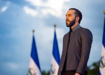 El mundo está advertido. Bukele es el experimento de “presidente influencer” que será aplicado como modelo en diversos países.