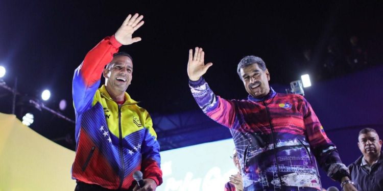 Presidente Maduro anunció financiamiento especial para los 10 circuitos comunales con mayor  votación