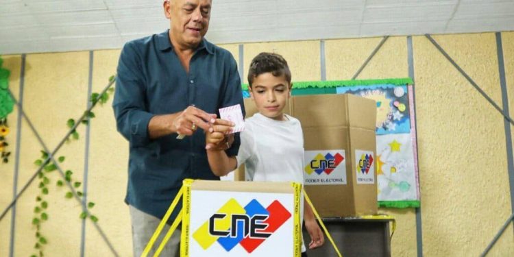 Jorge Rodríguez destaca voluntad de paz y diálogo del pueblo venezolano en las elecciones