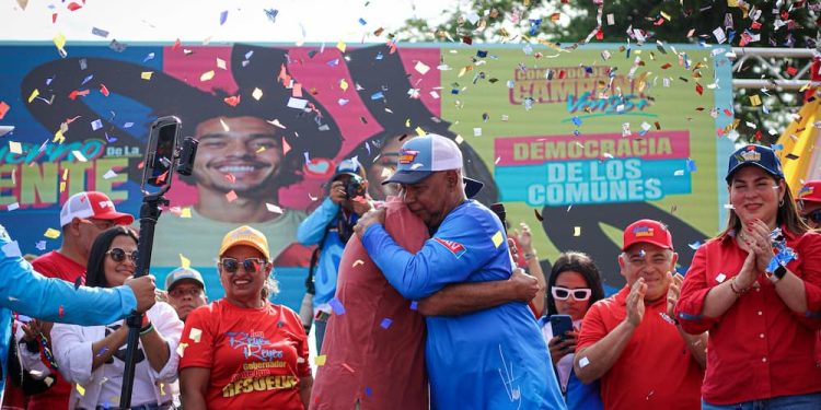 Luis Reyes Reyes reafirma compromiso revolucionario con el pueblo larense en emotivo cierre de campaña