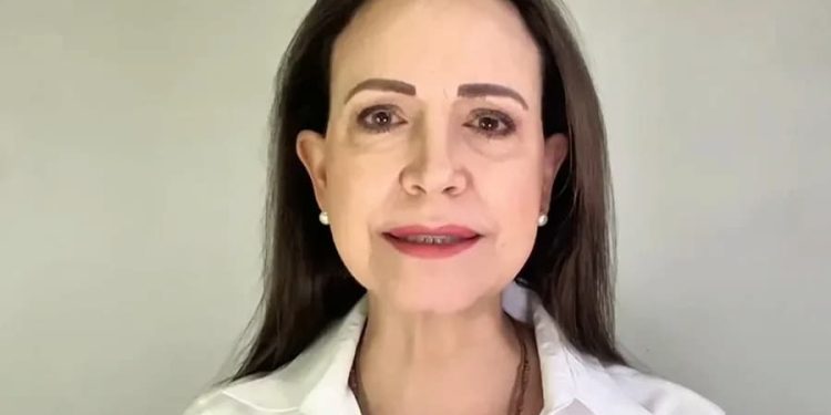 La oposición hundida en su propio charco