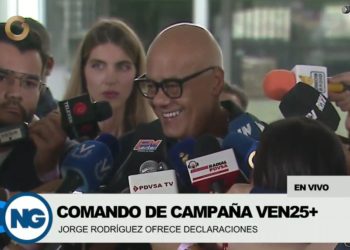 Jorge Rodríguez participa en simulacro electoral y destaca normalidad en el proceso