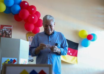 Elio Serrano: “Estamos votando por la paz, la democracia y los sueños de todos”