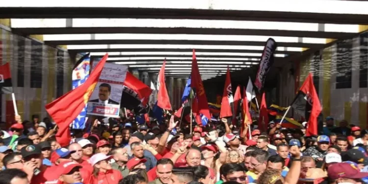 Venezolanos marchan en respaldo a la Cumbre Mundial por la Paz