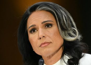 Trump contradice a su directora de Inteligencia Nacional marcando postura a favor de los ataques de Israel 8 Trump contradice a su directora de Inteligencia Nacional marcando postura a favor de los ataques de Israel