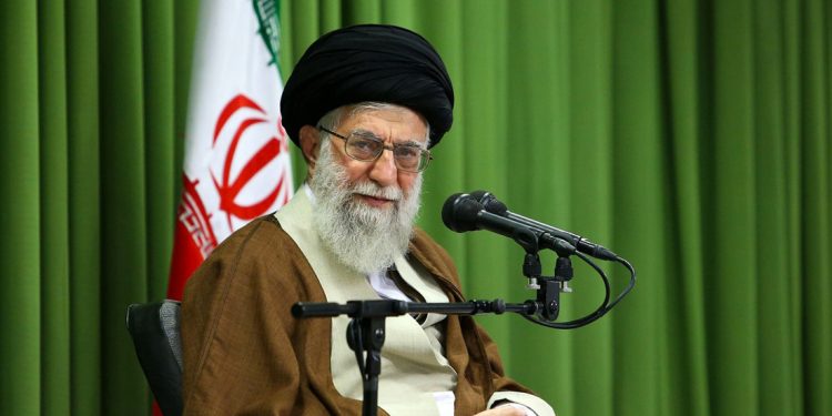 Líder Supremo de Irán advierte a EE.UU. de "daños irreparables" si apoya ataques de Israel 1 Líder Supremo de Irán advierte a EE.UU. de «daños irreparables» si apoya ataques de Israel