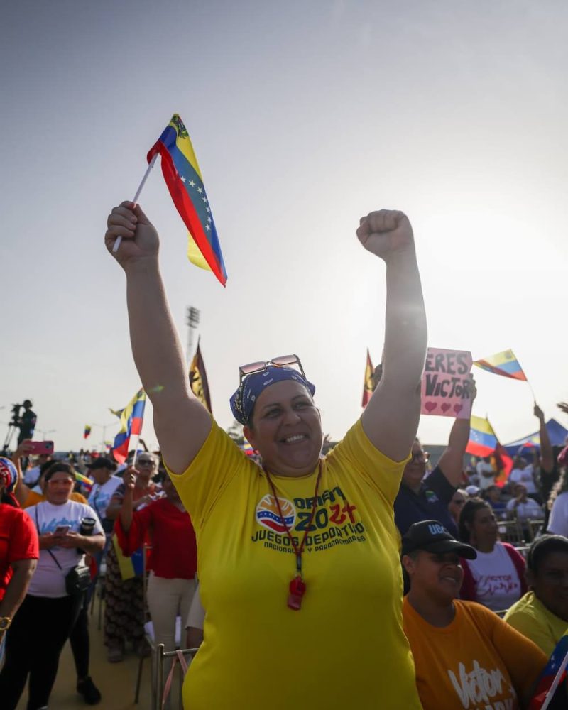 El cuento de la abstención 1 Es indudable que la tendencia sólida y comprobada en la calle es que el pueblo y los trabajadores, queremos continuar viviendo en la democracia que hemos construido con Chávez