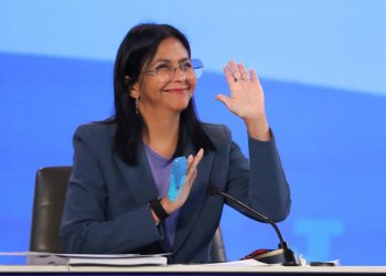 Vicepresidenta Delcy Rodríguez insta a fortalecer áreas productivas en taller con diputados electos