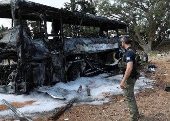 Irán ataca instalaciones del Mossad en Tel Aviv con nuevo misil