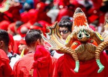 Los Diablos que bailan con Dios: La danza ancestral de Yare