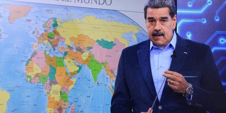 El presidente Maduro convoca a la paz, la OTAN prepara la guerra