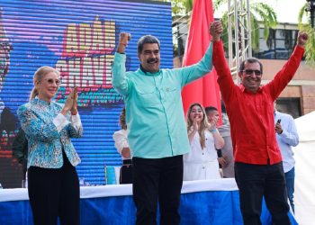 Adán Chávez asume como gobernador de Barinas