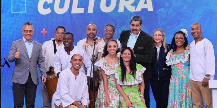 Venezuela prepara Consulta Nacional de Proyectos Culturales en Circuitos Comunales