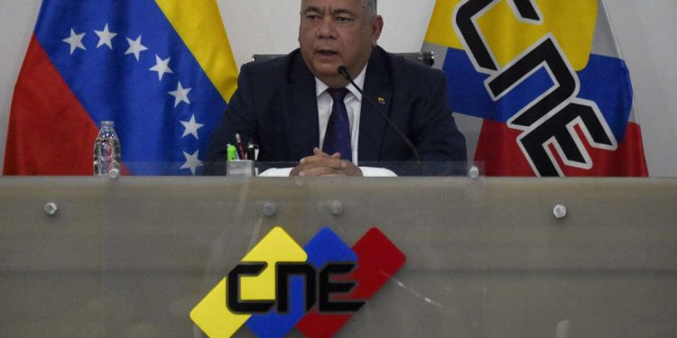 Evis amoroso CNE 1