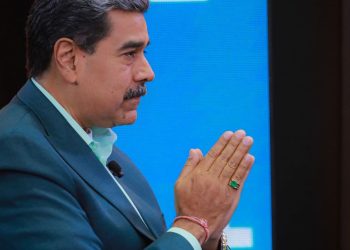 "Mientras Chevron estuvo en este limbo en Estados Unidos, los pozos petroleros que ella, conjuntamente en contrato con el Estado venezolano regenta, aumentaron su producción. En estos meses que se intentó toda esta presión, amenaza, chantaje indebido e ilegal, que una licencia, que ponen la licencia, que quitan la licencia, Venezuela ha crecido 12% en la producción petrolera con esfuerzo propio", Nicolás Maduro