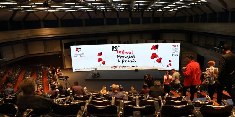 ¡El poder de la poesía ilumina Caracas en el 19° Festival Mundial de Poesía 2025!