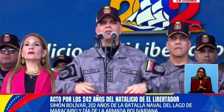 Ministro de Defensa encabezó acto en conmemoración del Natalicio de Simón Bolívar, Batalla Naval del Lago y Día de la Armada Bolivariana