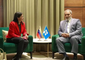 Vicepresidenta Ejecutiva Delcy Rodríguez llega a Viena para participar en el IX Seminario Internacional de la OPEP