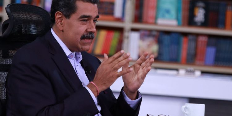 Venezuela anuncia el desarrollo de una inteligencia artificial soberana con apoyo de China