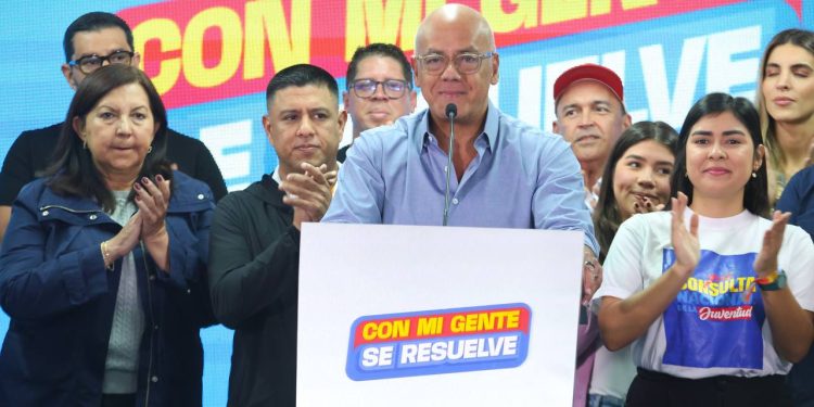 Jorge Rodríguez denuncia torturas a venezolanos en El Salvador y convoca a masiva participación en elecciones del 27J