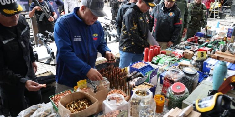 Desarticulada célula terrorista y confiscado arsenal de alto poder en operativo de seguridad