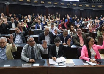 Asamblea Nacional allana inmunidad parlamentaria del diputado Julio Torres Molina