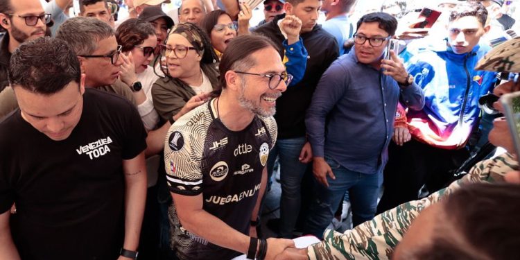 Comunicadores de Venezuela se alistan en defensa de la soberanía nacional