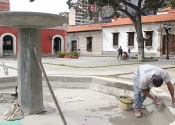 Nosotros estamos para atender cada una de las solicitudes en la medida de nuestras posibilidades, pero siempre ir con honestidad y siempre ir con la verdad. Comprometernos porque podemos cumplir con ese compromiso