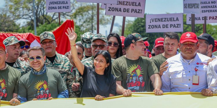 Vicepresidenta Delcy Rodríguez encabeza en El Palito jornada de alistamiento de la Milicia Bolivariana