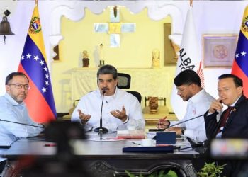 Maduro alerta sobre "frenesí enloquecido" de amenazas de EE.UU. y resalta la vigencia del ALBA-TCP