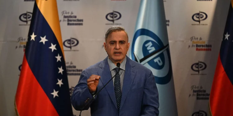 Madre venezolana denuncia violencia y solicita ayuda al Fiscal General para proteger a su hijo