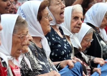madres de la plaza de mayo
