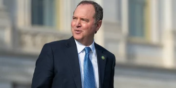 Adam Schiff. Senador demócrata: El que encabezó el juicio político a Trump en el primer mandato