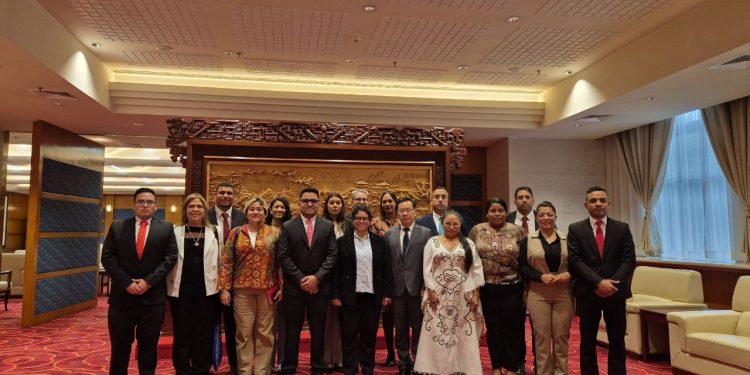 El PSUV y el PCCh fortalecen lazos en intercambio ideológico en China