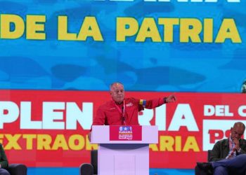 Diosdado Cabello denuncia campaña de mentiras del «imperialismo» contra Venezuela, comparándola con el caso de Irak