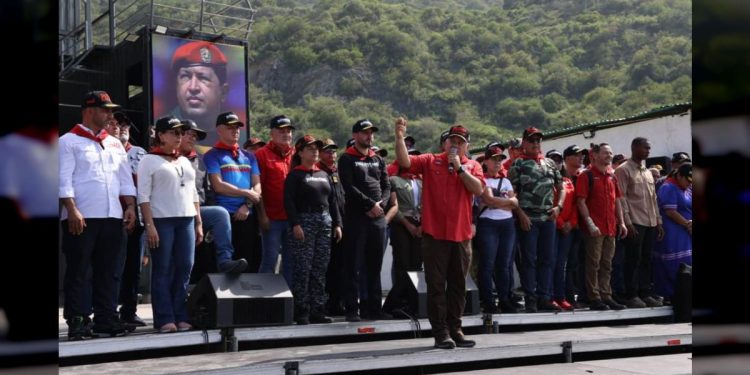 Diosdado Cabello destaca compromiso de la juventud del PSUV en campamento en defensa de la Patria