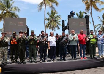 Cabello dotó a Cuadrantes de Paz de los 204 Circuitos Comunales de Anzoátegui