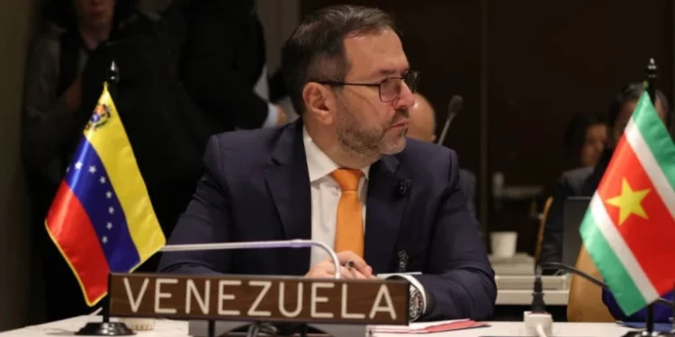 Yvan Gil: “No será con violencia que conseguiremos la estabilidad de nuestros pueblos”
