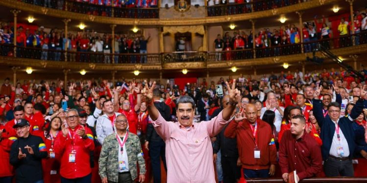 El Presidente Maduro lidera Plenaria Extraordinaria del V Congreso del PSUV para defender la soberanía y la paz de la Nación